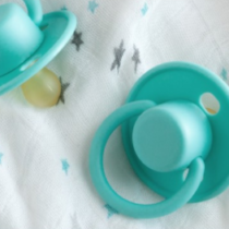 chupete verde agua 1