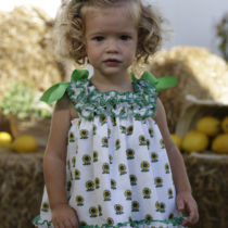 Jesusito niña Familia girasoles de Pio Pio