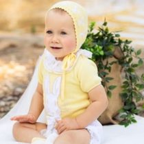 Conjunto bebé niña amarillo familia Conejo Foque portada